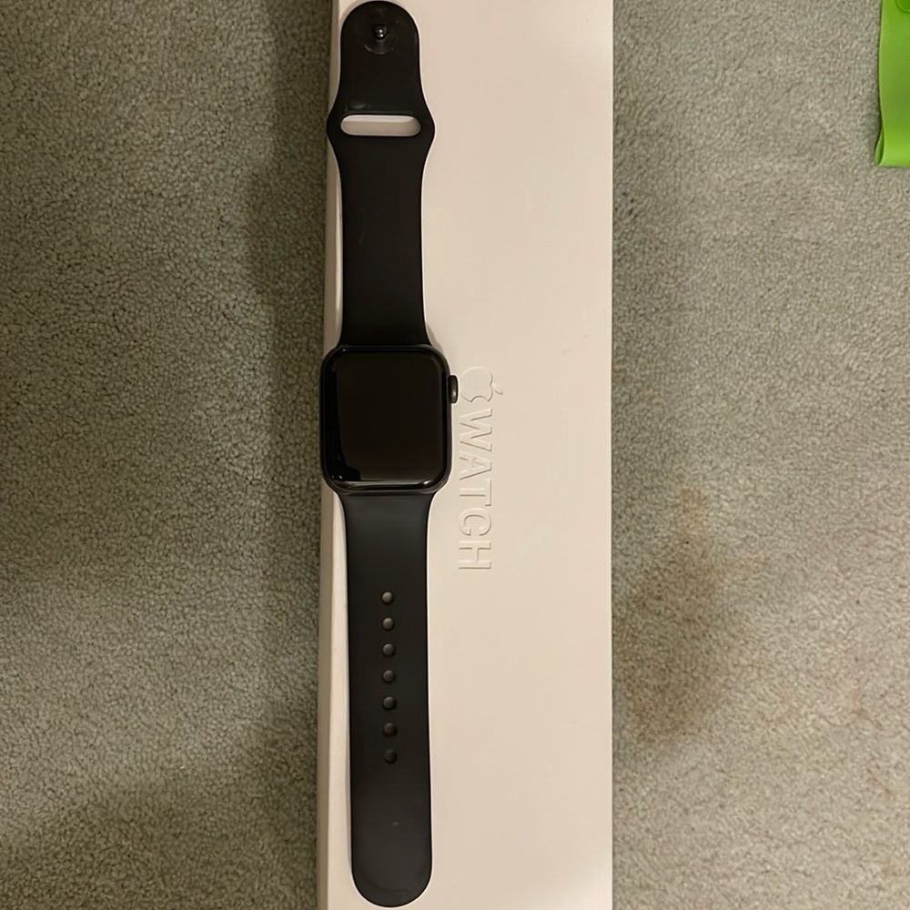 Apple Watch, 5 series